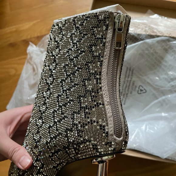 ❄️Steve Madden Robyn Rhinestone Booties - Picture 9 of 9